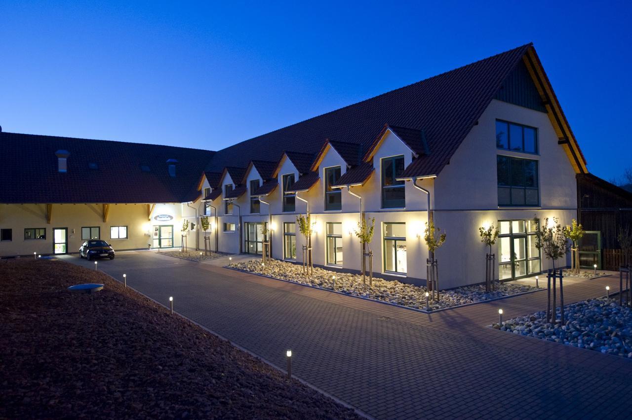Apartments Golfpark Schlossgut Sickendorf Lauterbach Exteriér fotografie