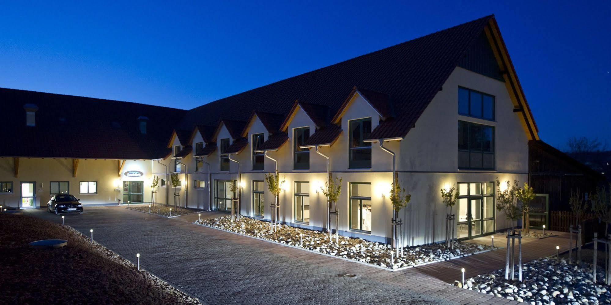 Apartments Golfpark Schlossgut Sickendorf Lauterbach Exteriér fotografie